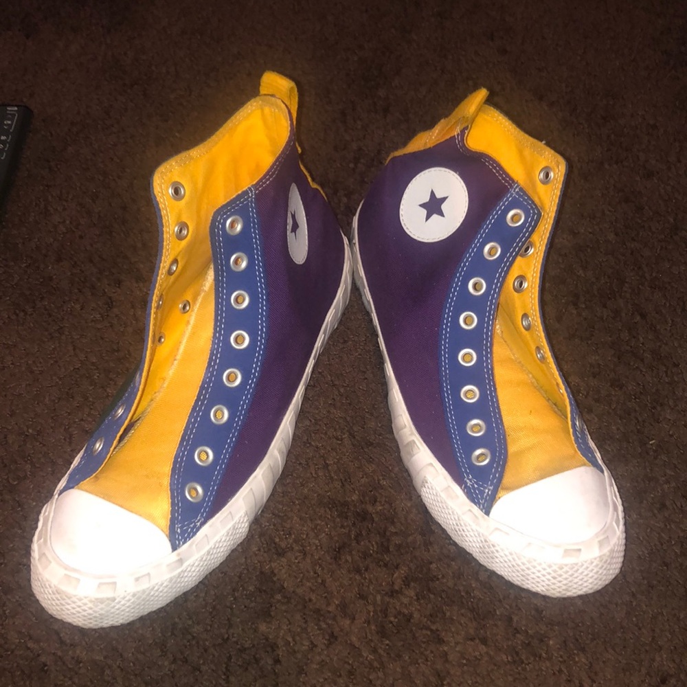 Chuck Taylor converse two tone